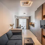 Appartement Lotti In Odyssey Pool & Năvodari