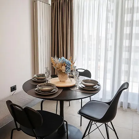 Lotti In Odyssey Spa&pool-parking Apartment Navodari