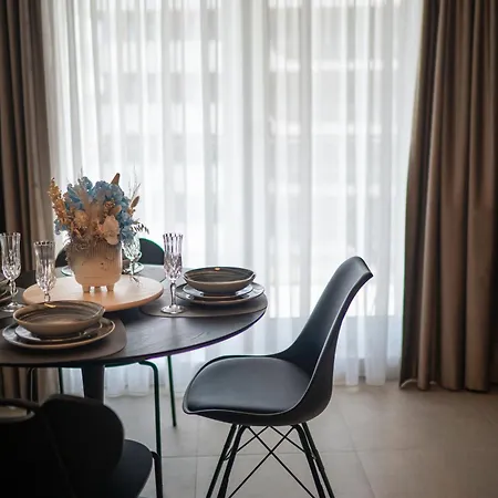 Lotti In Odyssey Spa&pool-parking Apartment Navodari