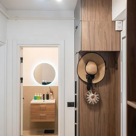 Lotti In Odyssey Spa&pool-parking Apartment