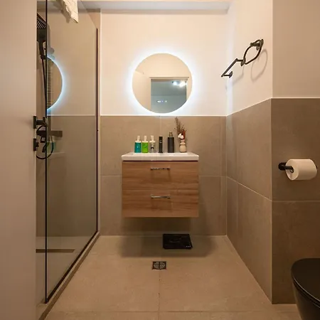 Apartment Lotti In Odyssey Spa&pool-parking Navodari